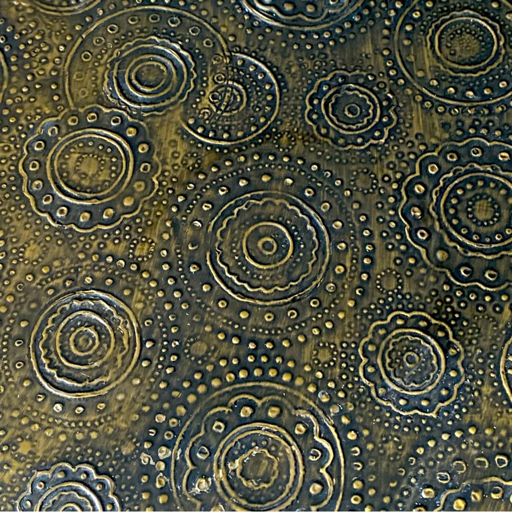 Embossed Storage Box - Picture 6 of 6